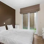 Spacious Ground Floor For Family Apartamento