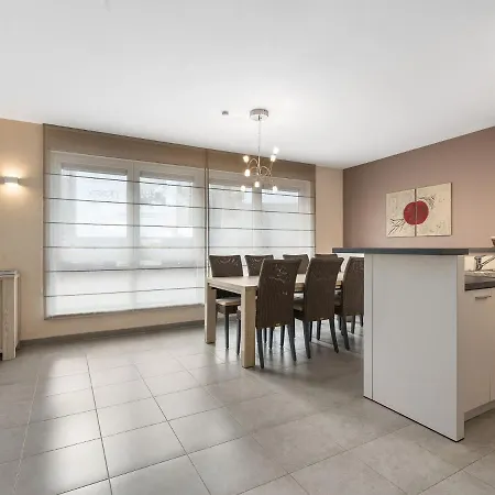 Spacious Ground Floor For Family *